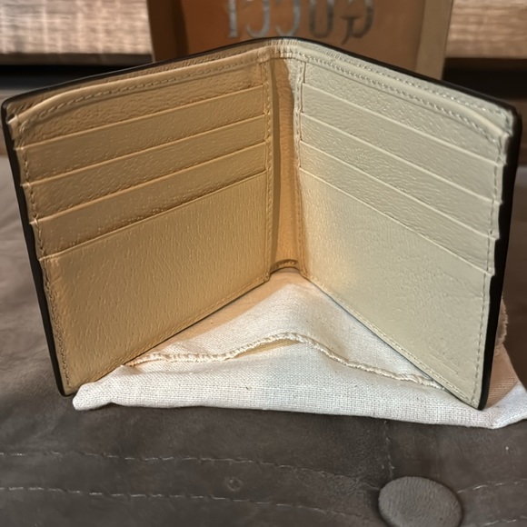 Gucci Men Wallet - Picture 3 of 10
